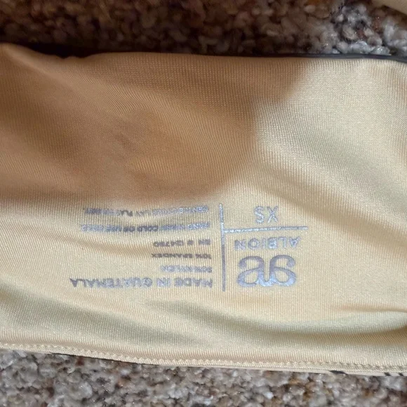 Albinion Purple Floral Sports Bra XS Yoga Gym Athleisure - Picture 4 of 4